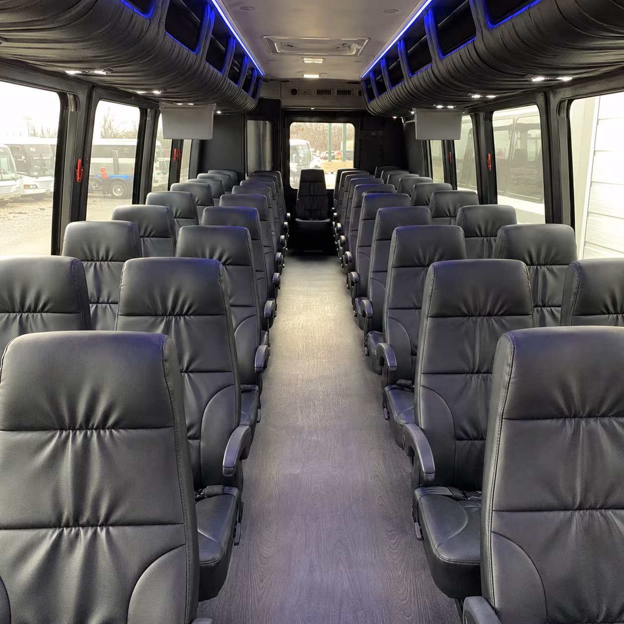 charter buses for willamette valley vineyard weddings