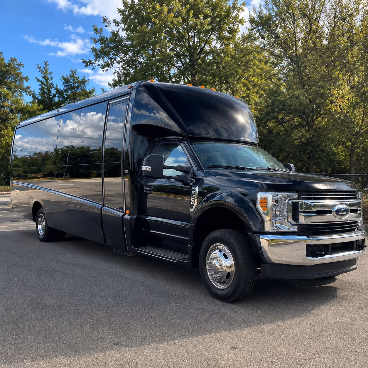 field trip buses for school sporting events and athletic travel in salem