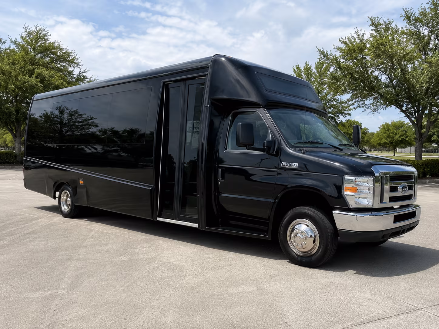 minibuses for nature and ecology field trips around the willamette valley