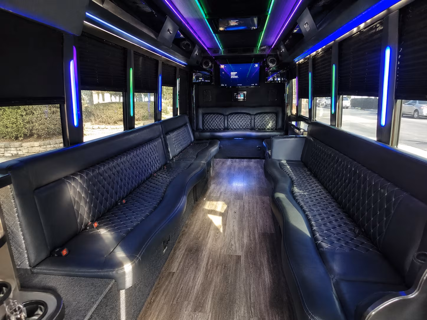 salem 15 passenger party bus interior