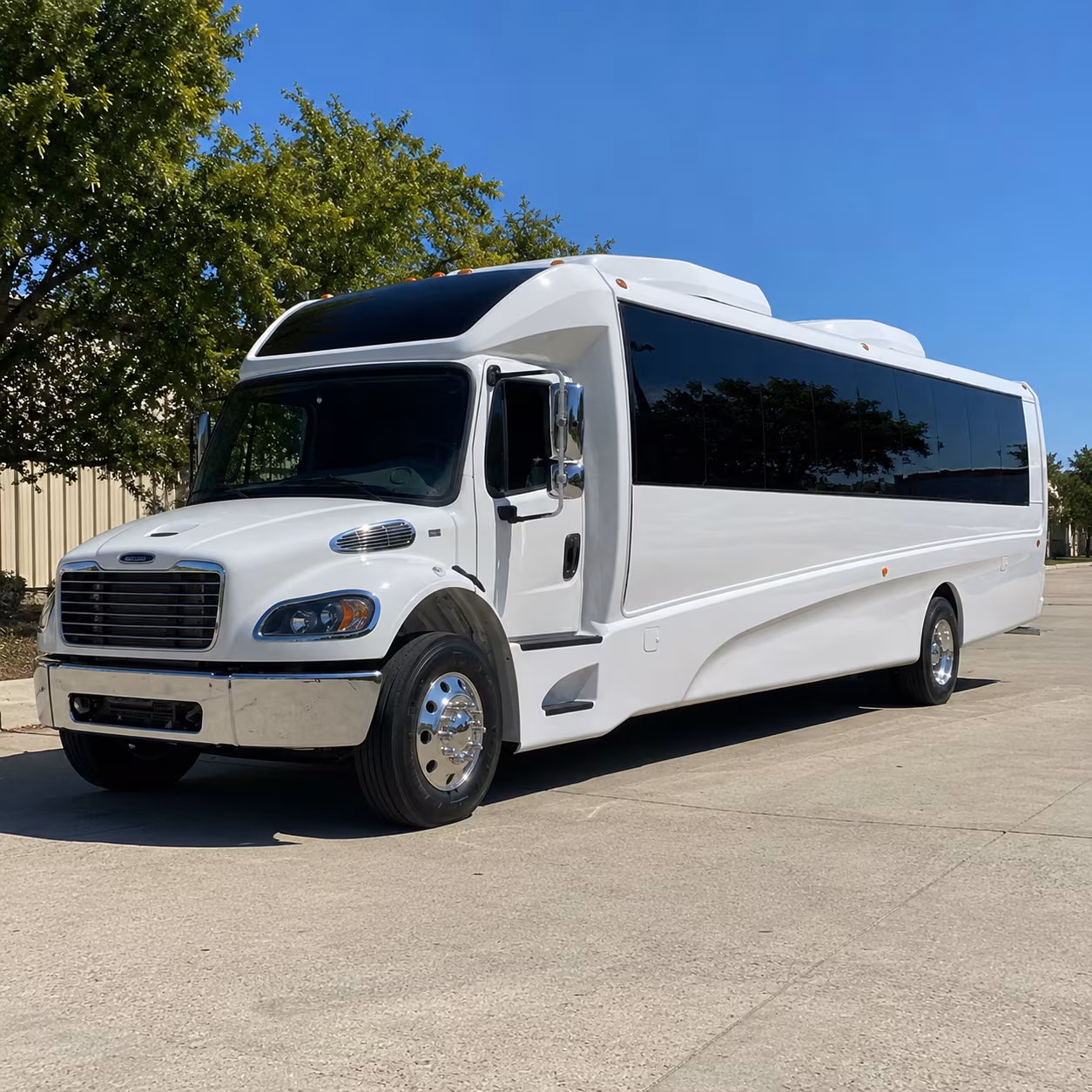 salem 20 passenger minibus