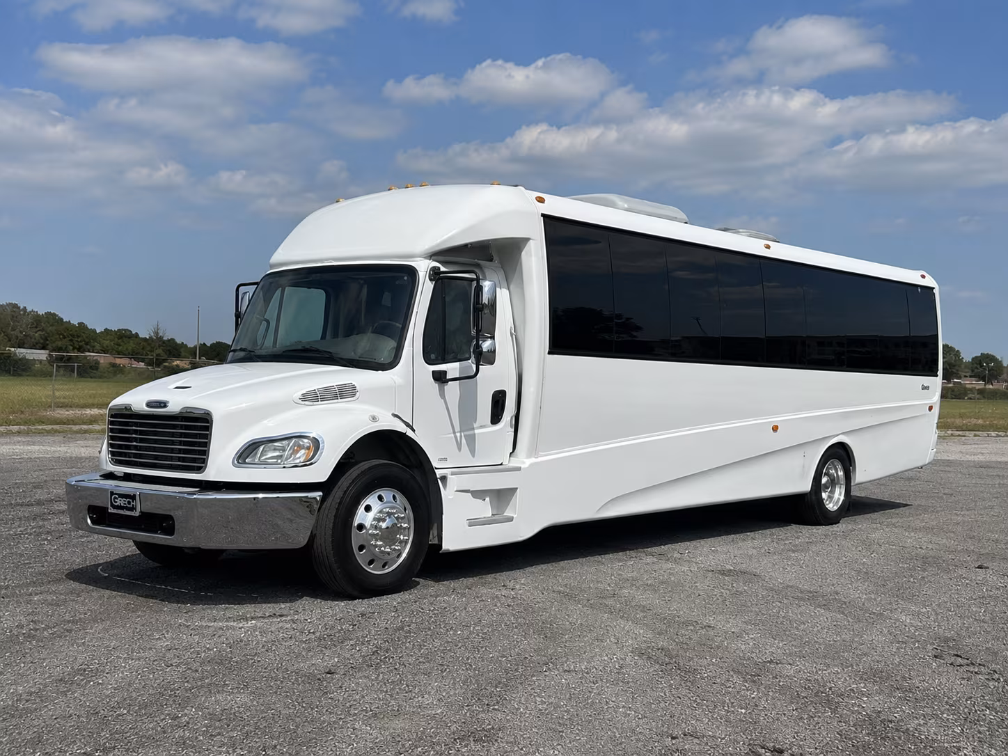salem 50 passenger party bus